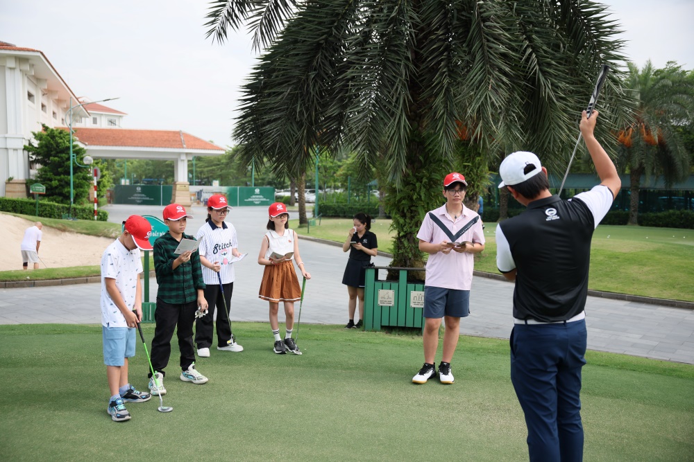 Summer Camp 2026 Chính Thức Khai Giảng Tại Sân Tập Golf Long Biên